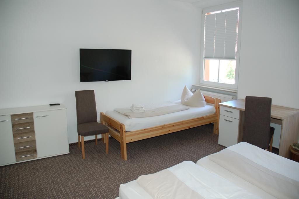 Hotel Kurfuerst Garni ゲルマースハイム 部屋 写真