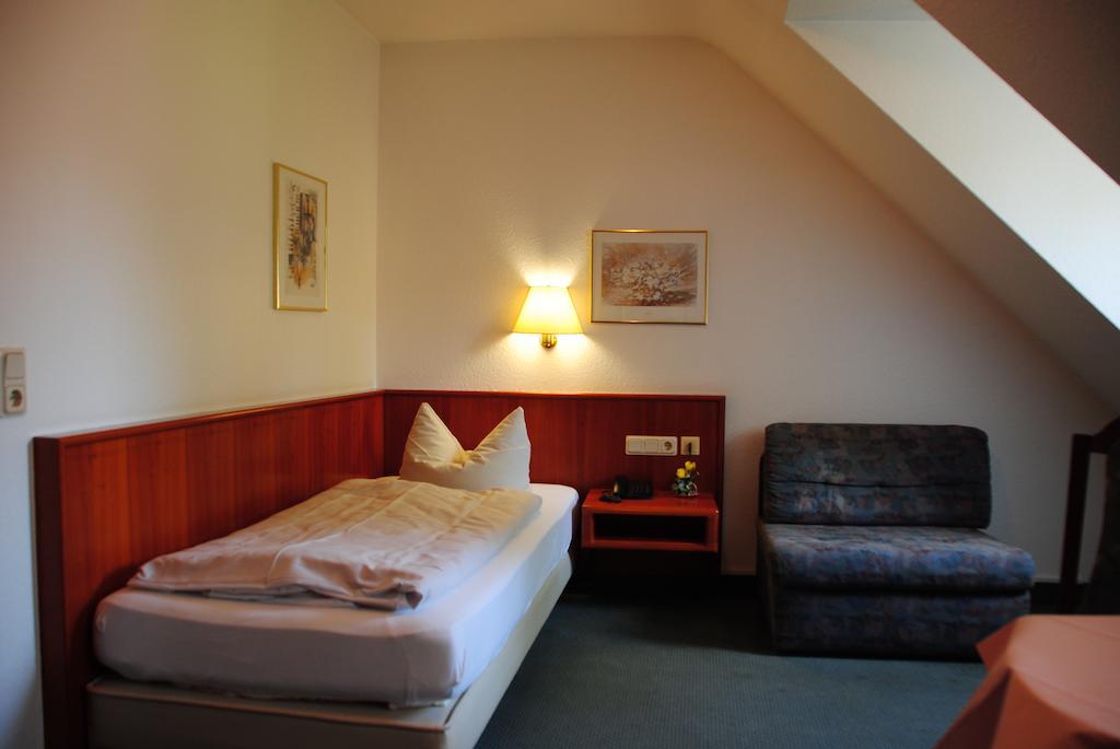 Hotel Kurfuerst Garni ゲルマースハイム 部屋 写真